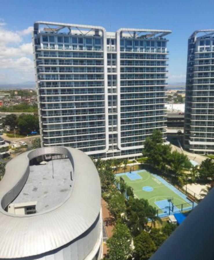 Home At Sm Bicutan Manila Eksteriør bilde